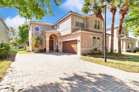 5867 NW 49th Lane Coconut Creek FL 33073