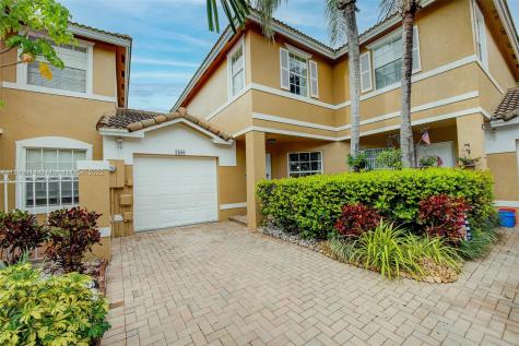 2880 NW 99th Terrace Sunrise FL 33322