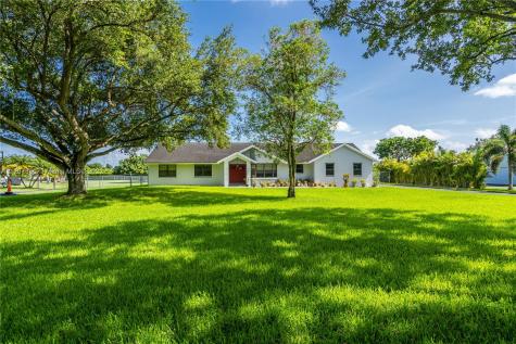 18480 SW 244th Street Homestead FL 33031