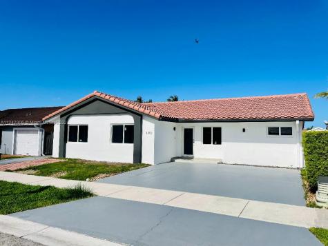 1051 NW 128th Avenue Miami FL 33182