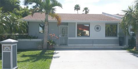 5621 SW 139th Place Miami FL 33183