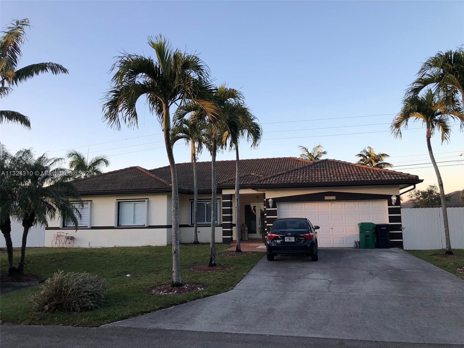 13249 SW 200th Terrace Miami FL 33177