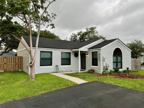 9963 SW 222nd Terrace Cutler Bay FL 33190
