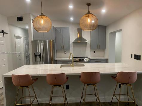 8435 NW 31st Court Miami FL 33147