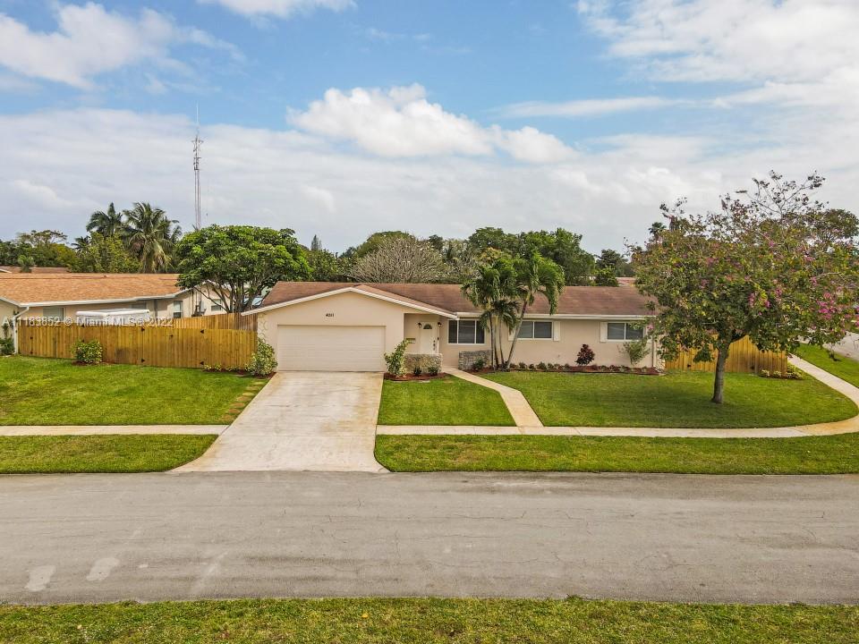 4051 Edgewood Place Coconut Creek FL 33066