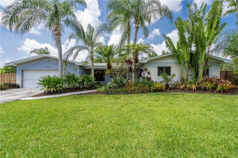 10323 SW 116th Street Miami FL 33176