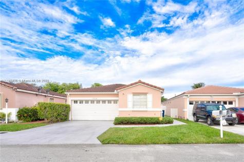 17006 SW 142nd Place Miami FL 33177