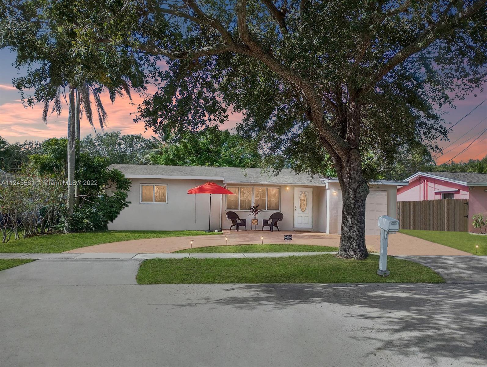 9452 SW 51st Place Cooper City FL 33328