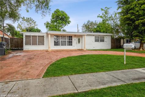 6635 Hope Street Hollywood FL 33024