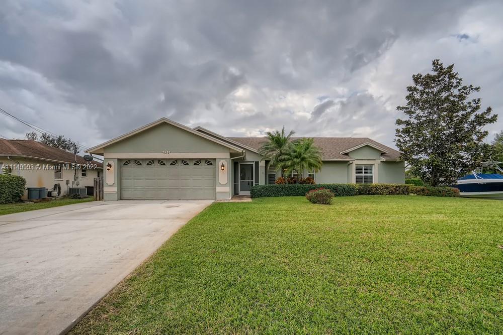 634 SE Dean Terrace Port St. Lucie FL 34984