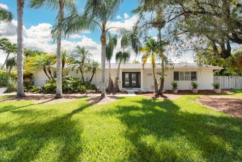 13615 SW 74th Avenue Palmetto Bay FL 33158