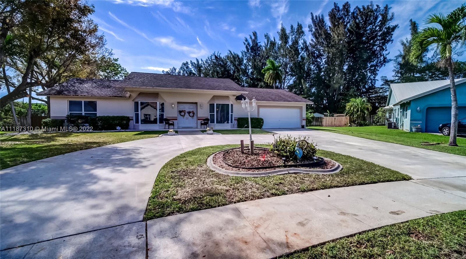 2130 SW 51st Terrace Plantation FL 33317