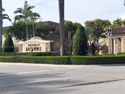 8862 SW 221st Terrace Cutler Bay FL 33190
