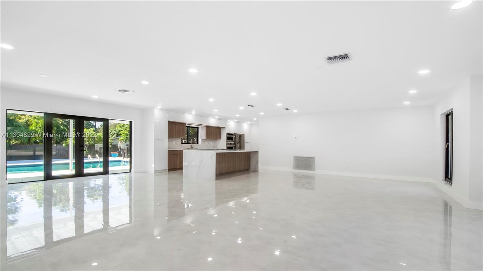 7504 SW 179th Terrace Palmetto Bay FL 33157