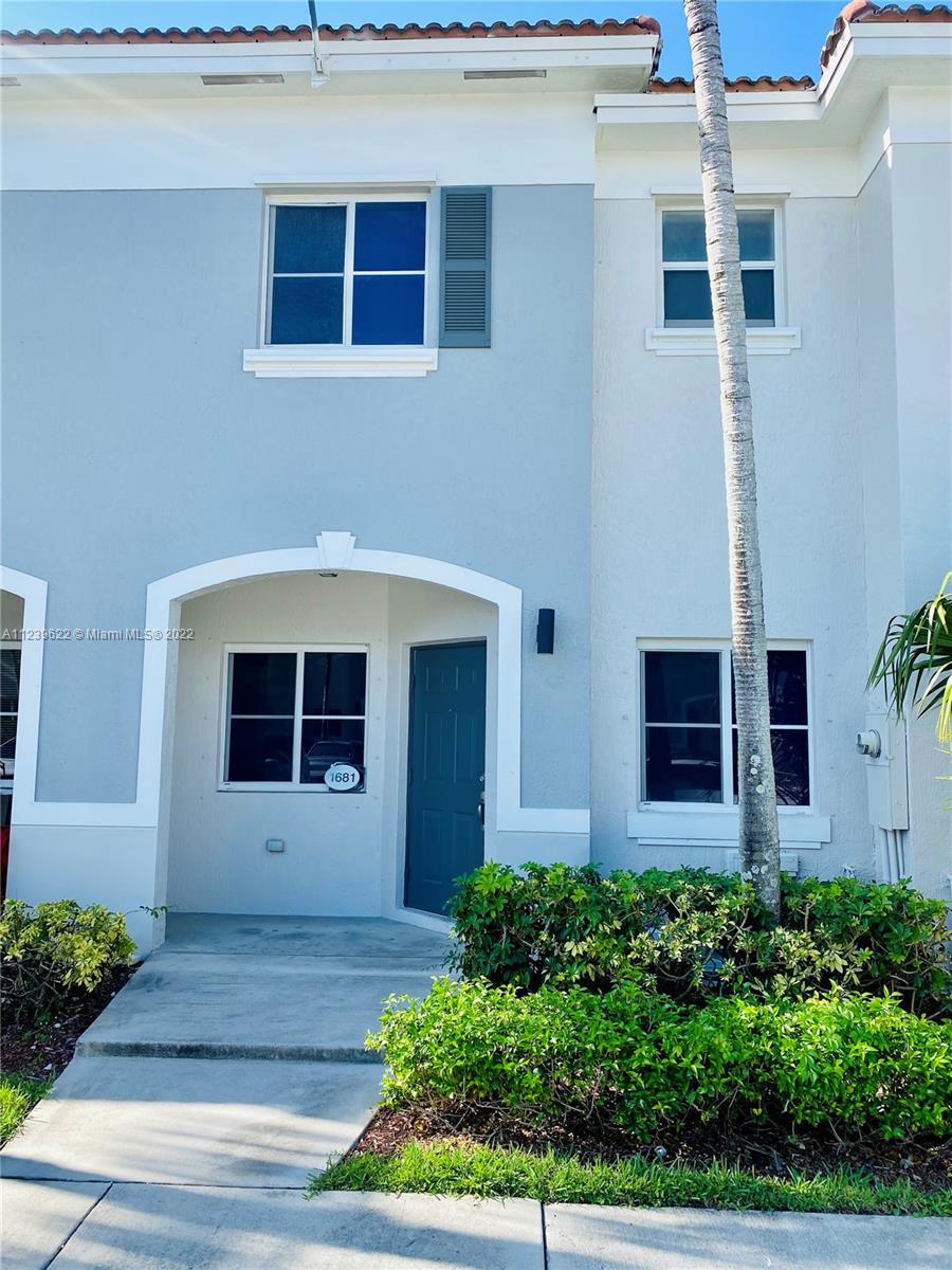 1681 SE 30th Street Homestead FL 33035