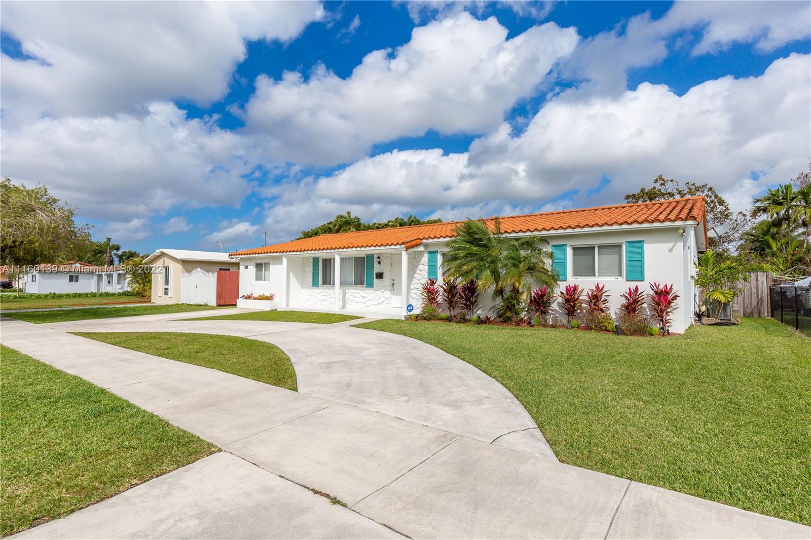 9553 SW 18th Terrace Miami FL 33165