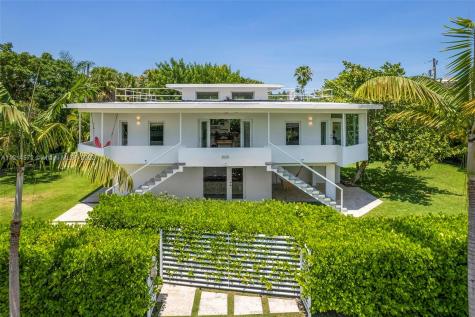 3525 Crystal View Court Miami FL 33133