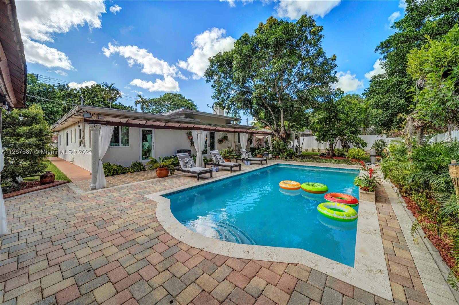 14901 NE 8th Avenue Miami FL 33161