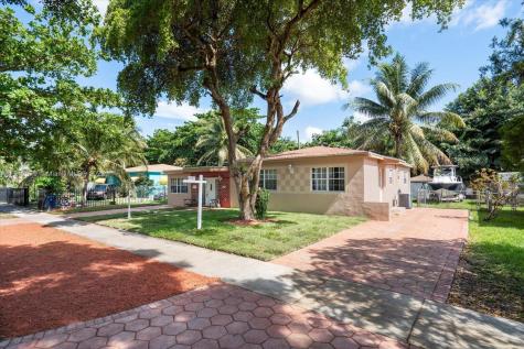 510 NE 155th Terrace Miami FL 33162