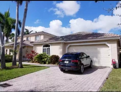 9117 SW 161st Terrace Palmetto Bay FL 33157
