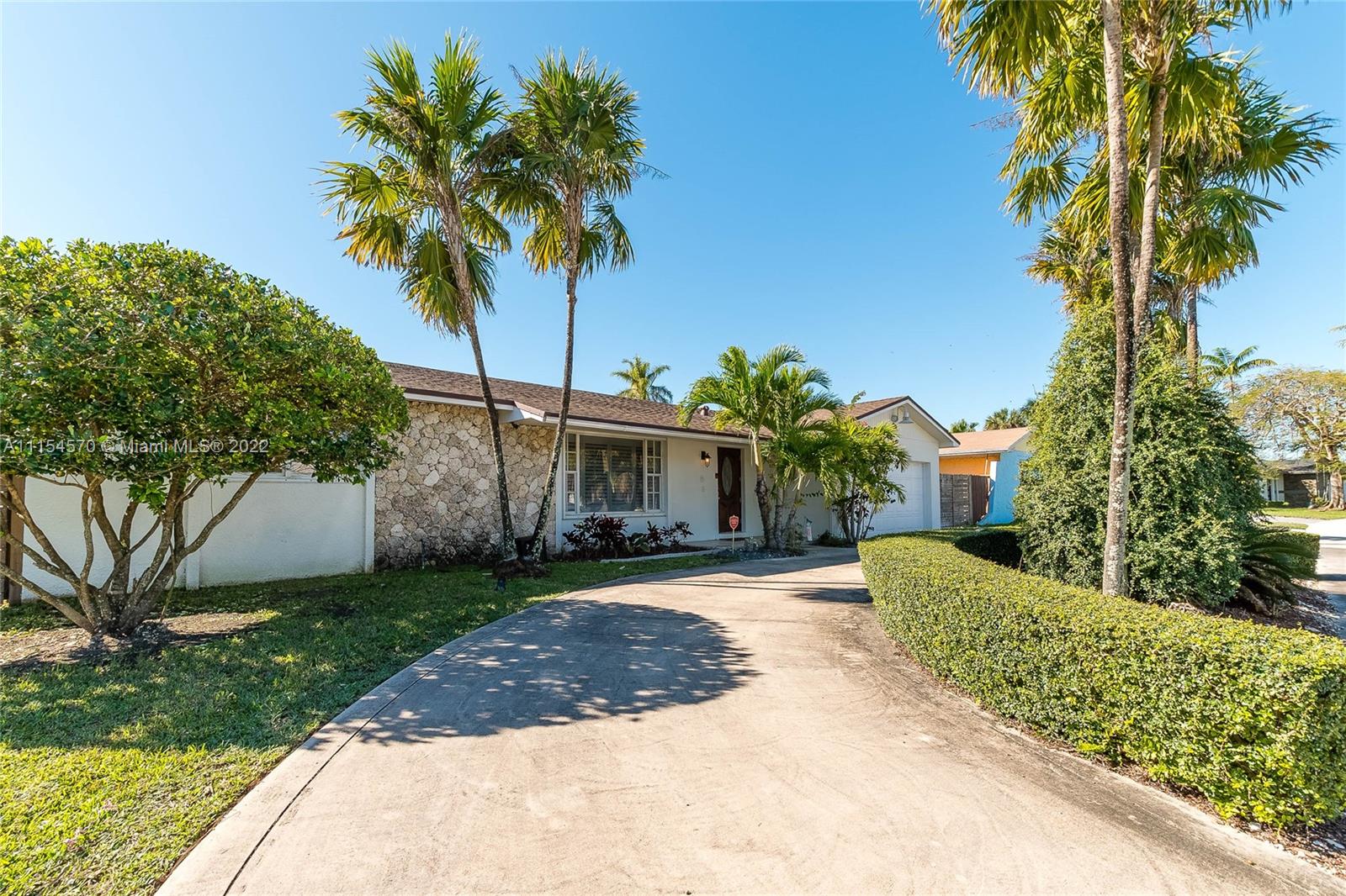 8230 SW 204th Street Cutler Bay FL 33189