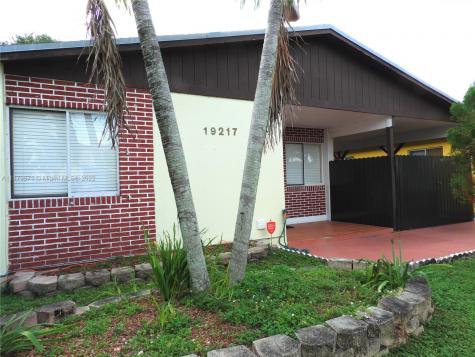 19217 NW 53rd Circle Place Miami Gardens FL 33055