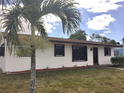 3442 NW 182nd Street Miami Gardens FL 33056