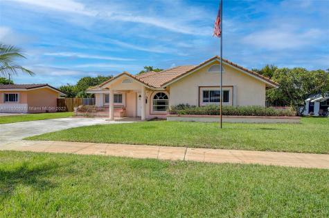 3909 Mckinley Street Hollywood FL 33021