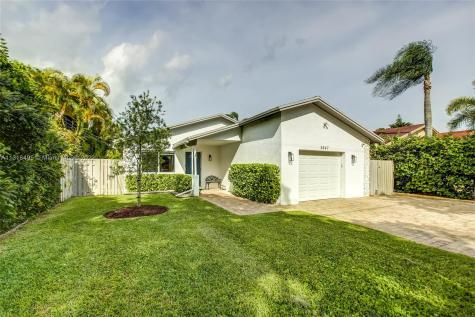 2647 Coolidge Street Hollywood FL 33020