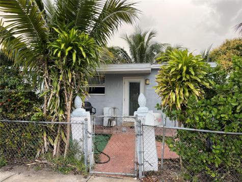 15300 NE 14th Court North Miami Beach FL 33162