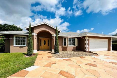 811 SW 1st Avenue Boynton Beach FL 33426