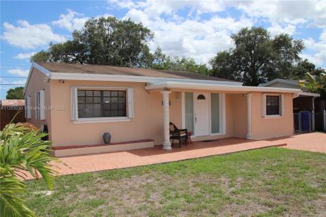 6710 Liberty Street Hollywood FL 33024