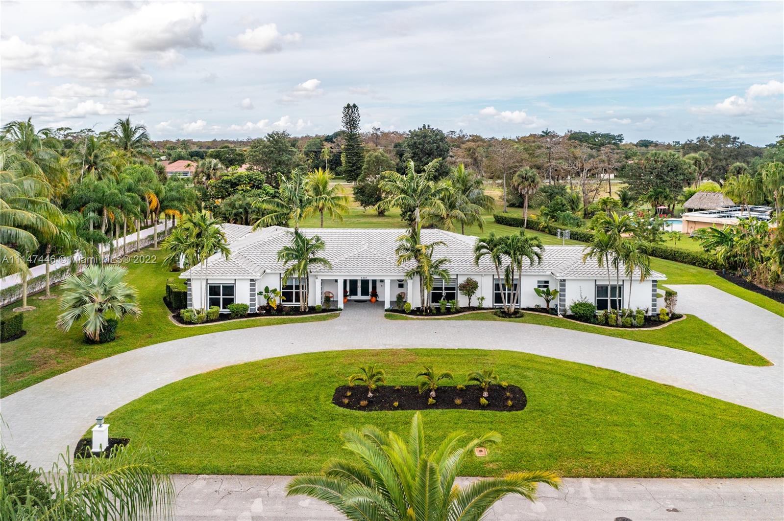 5207 White Oak Lane Tamarac FL 33319