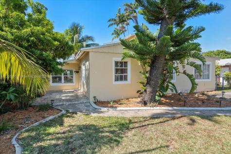 3226 Taft Street Hollywood FL 33021