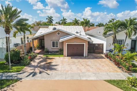 4244 SW 154th Court Miami FL 33185