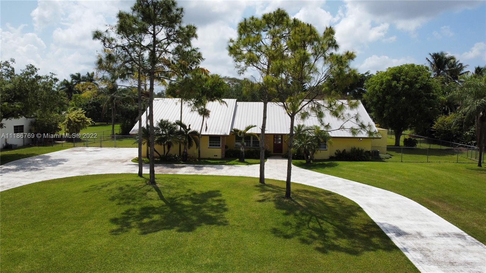 16880 SW 274th Street Homestead FL 33031