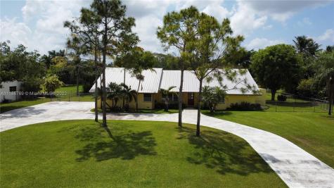 16880 SW 274th Street Homestead FL 33031