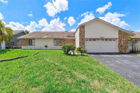 7080 NW 47th Place Lauderhill FL 33319