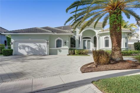 91 Snowy Owl Terrace Plantation FL 33324