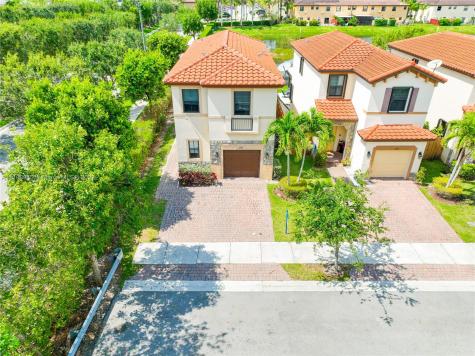3701 NE 2nd Street Homestead FL 33033