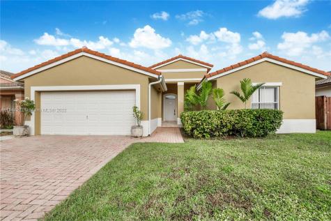 15841 SW 66th Terrace Miami FL 33193