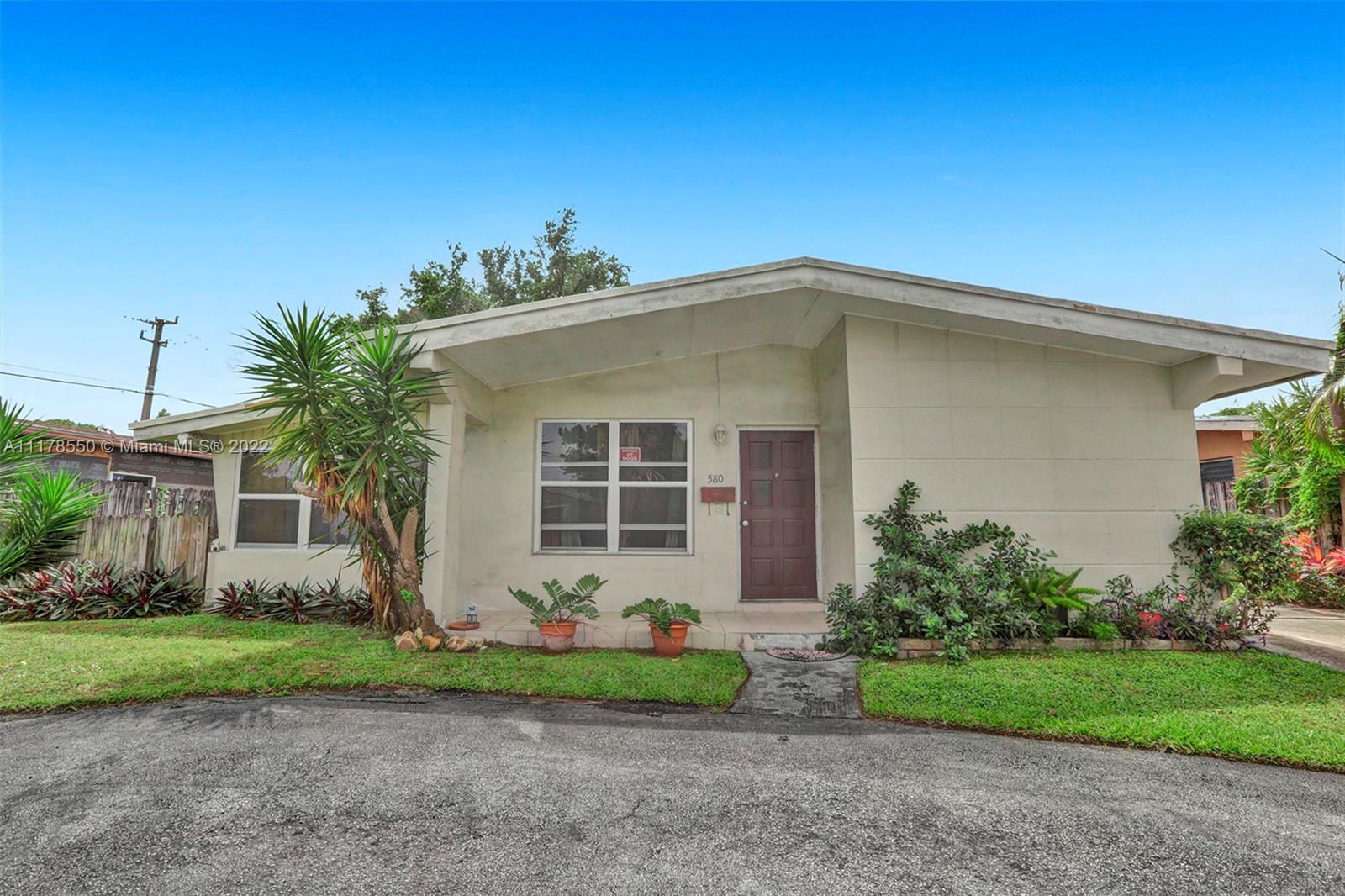 580 NE 177th Street North Miami Beach FL 33162