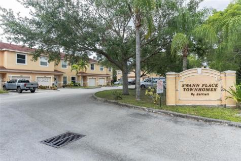 7467 Tam Oshanter Boulevard North Lauderdale FL 33068