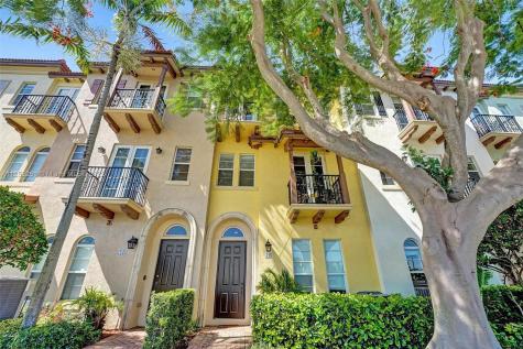20 Via Floresta Drive Boca Raton FL 33487