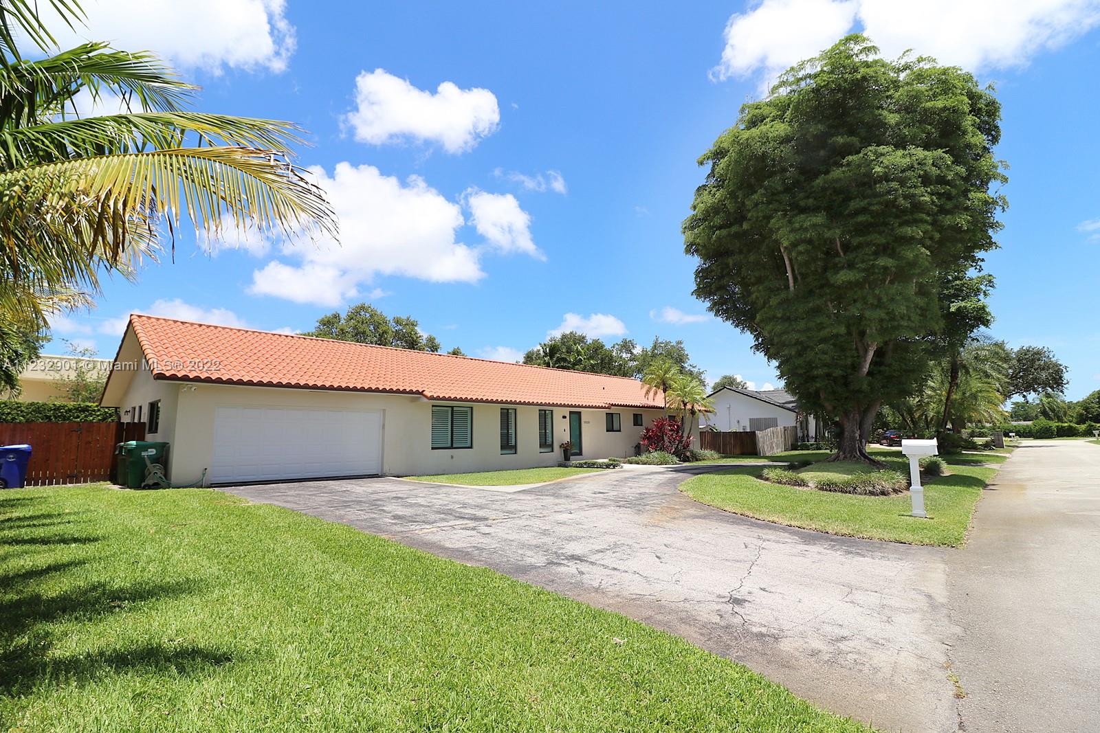 10525 SW 79th Place Miami FL 33156