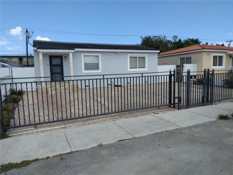 51 SW 71st Avenue Miami FL 33144