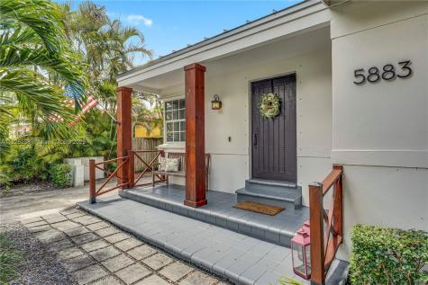 5883 SW 27th Street Miami FL 33155