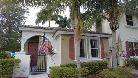 4285 NE 10th Court Homestead FL 33033