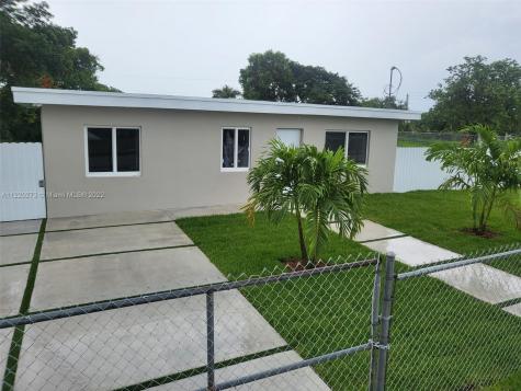 26721 SW 138th Court Homestead FL 33032