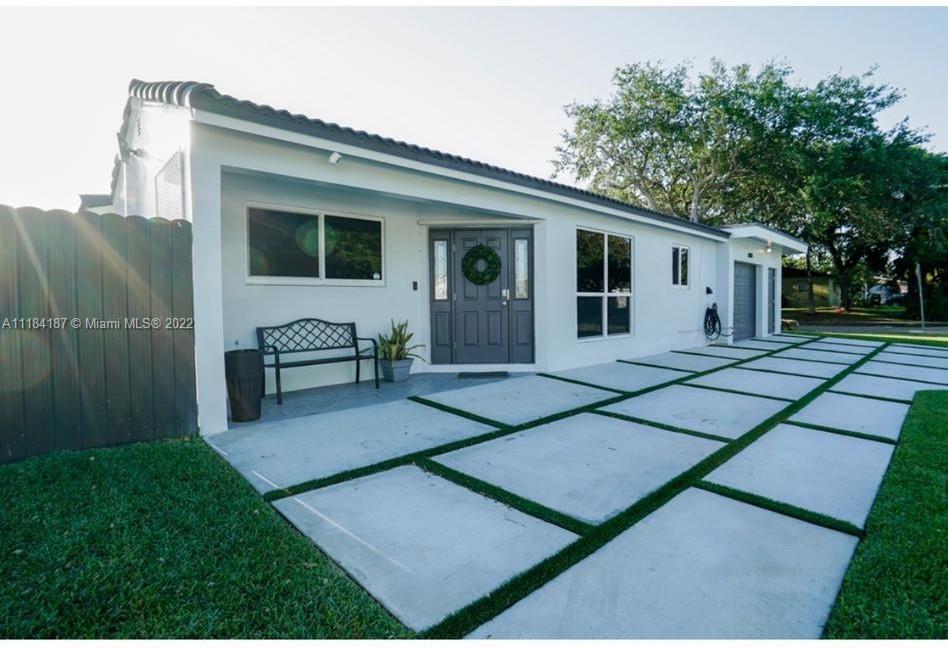 6800 Charleston Street Hollywood FL 33024